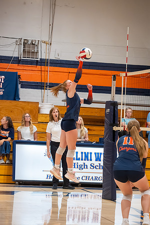 2025 IW Varsity Volleyball-30