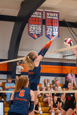 2025 IW Varsity Volleyball-41
