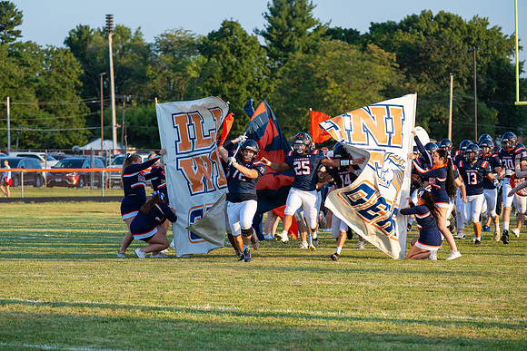 2025 IW Varsity Football-44