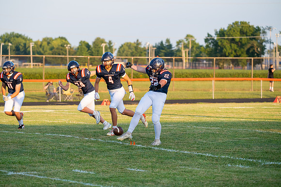 2025 IW Varsity Football-49