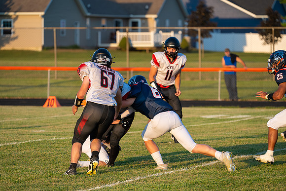2025 IW Varsity Football-55