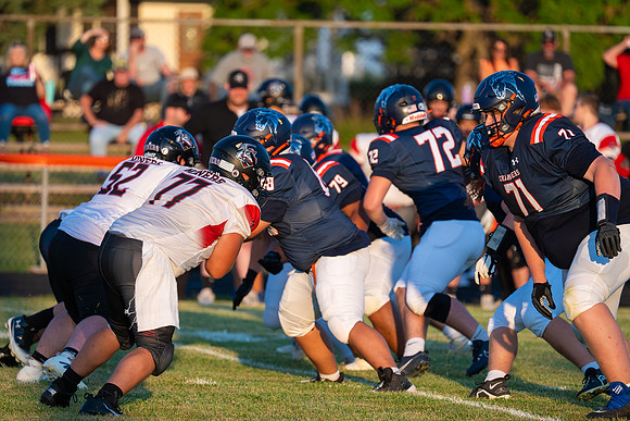 2025 IW Varsity Football-57