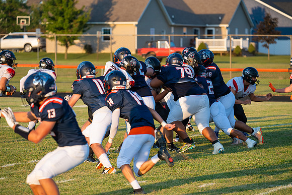 2025 IW Varsity Football-56