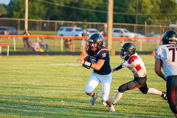 2025 IW Varsity Football-68