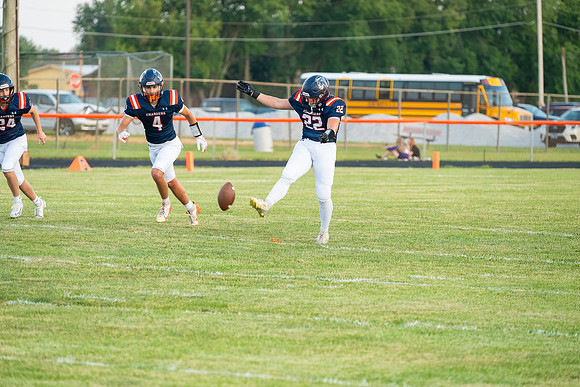 2025 IW Varsity Football-74