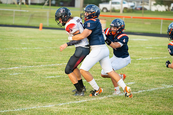 2025 IW Varsity Football-75