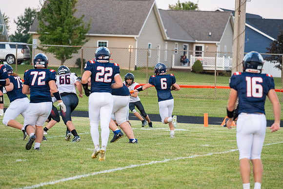 2025 IW Varsity Football-91