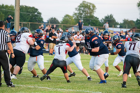 2025 IW Varsity Football-101