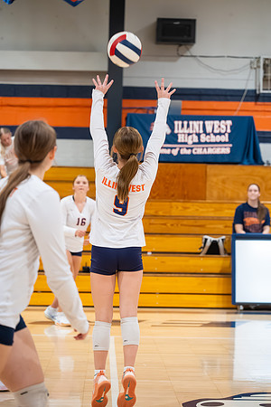 2025 IW Freshman Volleyball-3
