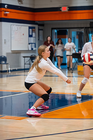 2025 IW Freshman Volleyball-45
