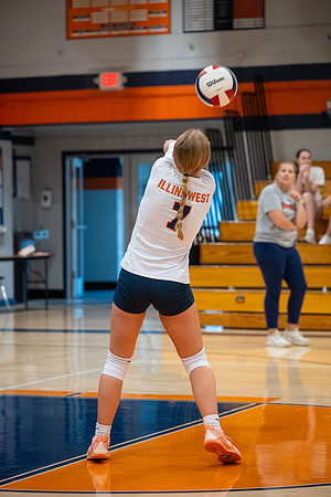 2025 IW Freshman Volleyball-60