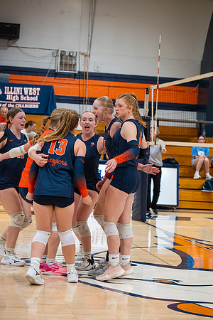 2025 IW Varsity Volleyball-90