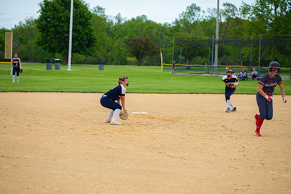 IW Varsity Softball-45