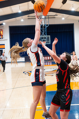 2026 IW Varsity Girls Basketball-89