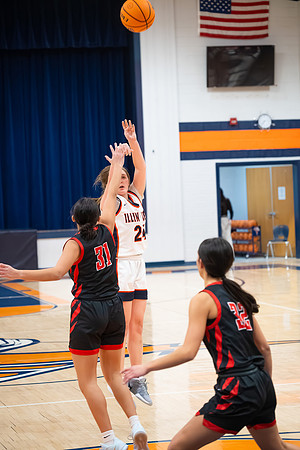 2026 IW Varsity Girls Basketball-109