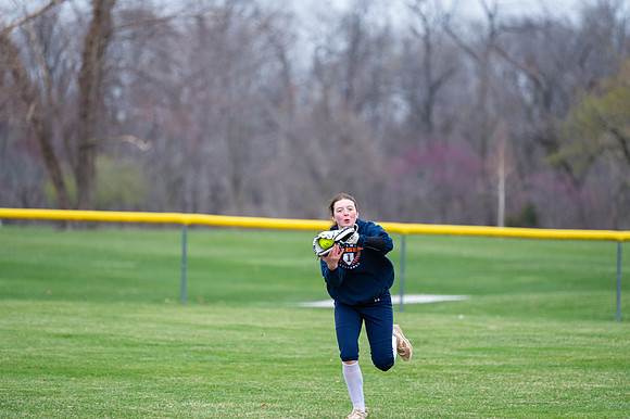 2025 IW Varsity Softball-111