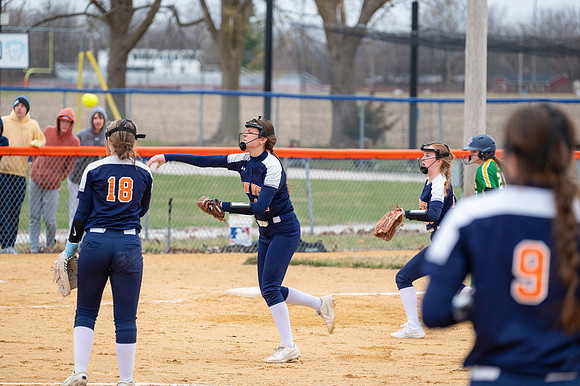 2025 IW Varsity Softball-70