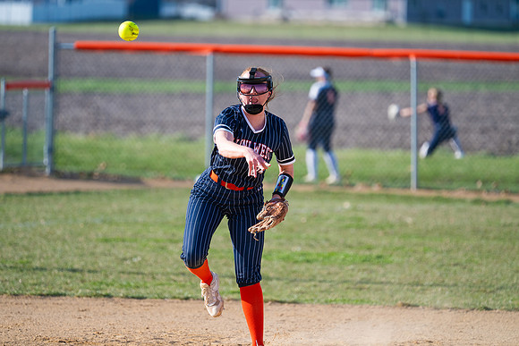 2026 IW Varsity Softball-65