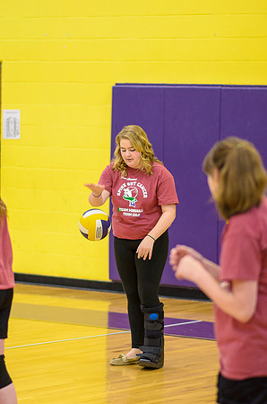 Meryl got to serve first since she hadn't been able to play all season