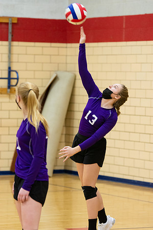 2022 8th Grade Volleyball-34
