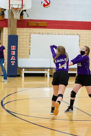 2022 8th Grade Volleyball-51