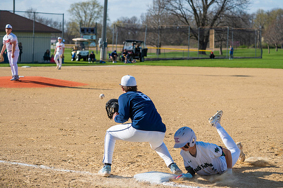 2025 IW Varsity Baseball-28