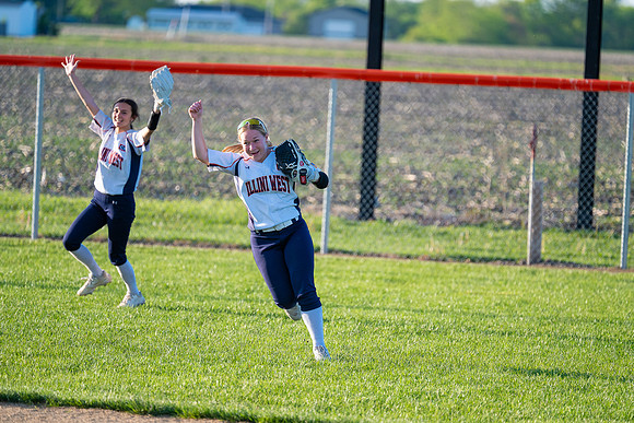 2025 IW JV Softball-23