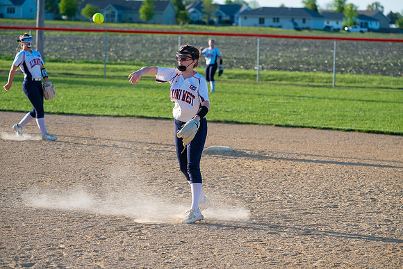 2025 IW JV Softball-20