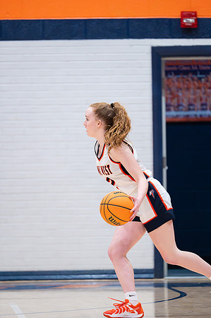 2025 IW Varsity Girls Basketball-112