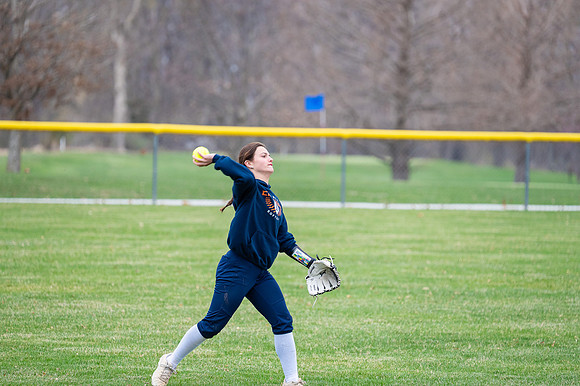 2025 IW Varsity Softball-113