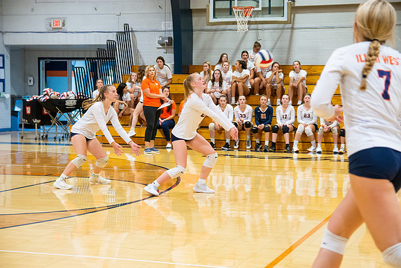 2022 Freshman Volleyball-11