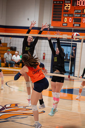 2024 IW Varsity Volleyball-15