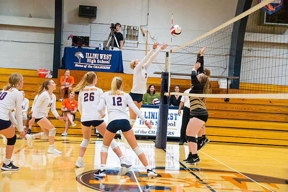 2022 Freshman Volleyball-7