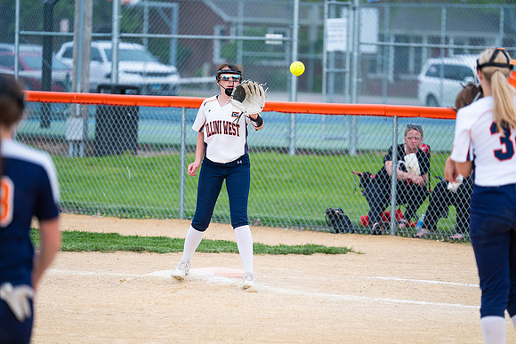 2025 IW JV Softball-84