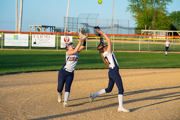 2025 IW JV Softball-44