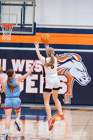 2025 IW Varsity Girls Basketball-121