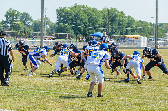 Look at that good footwork from the O-line!
