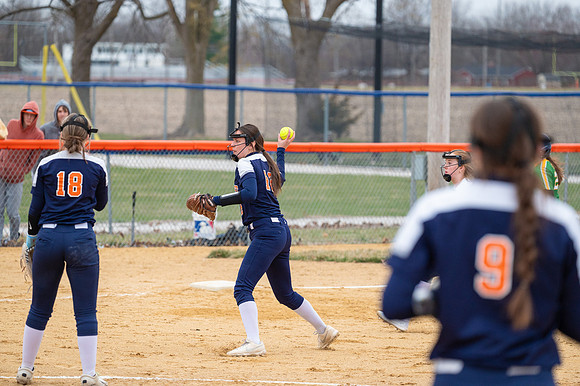 2025 IW Varsity Softball-69